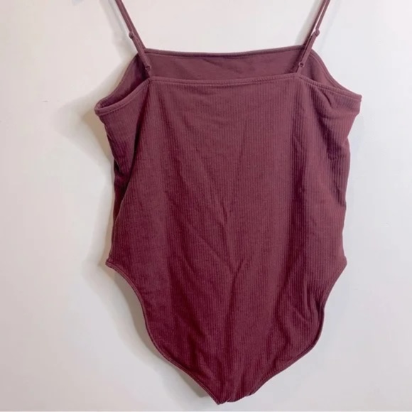 Old Navy Burgundy ribbed Bodysuit XL  like new. - Picture 2 of 7